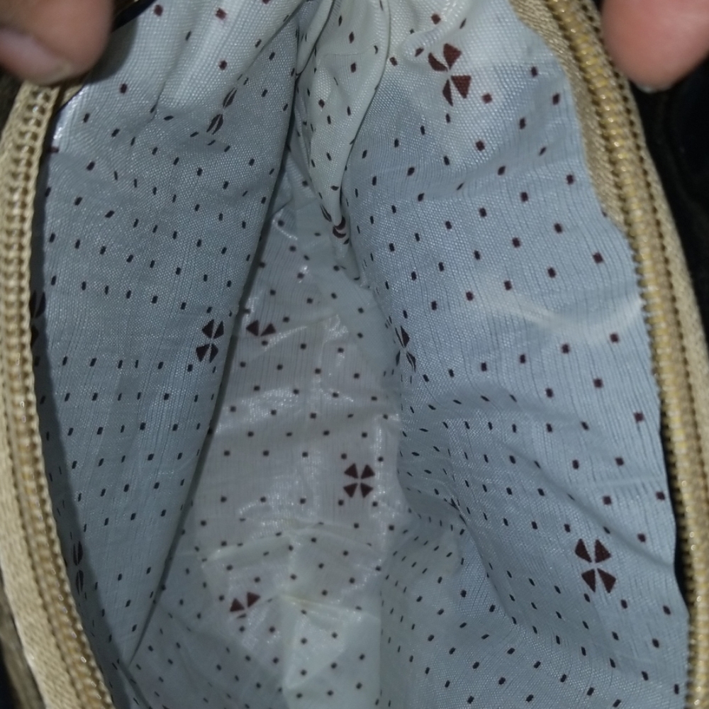 Small black, gold & silver mirror/beaded purse - Picture 5 of 5